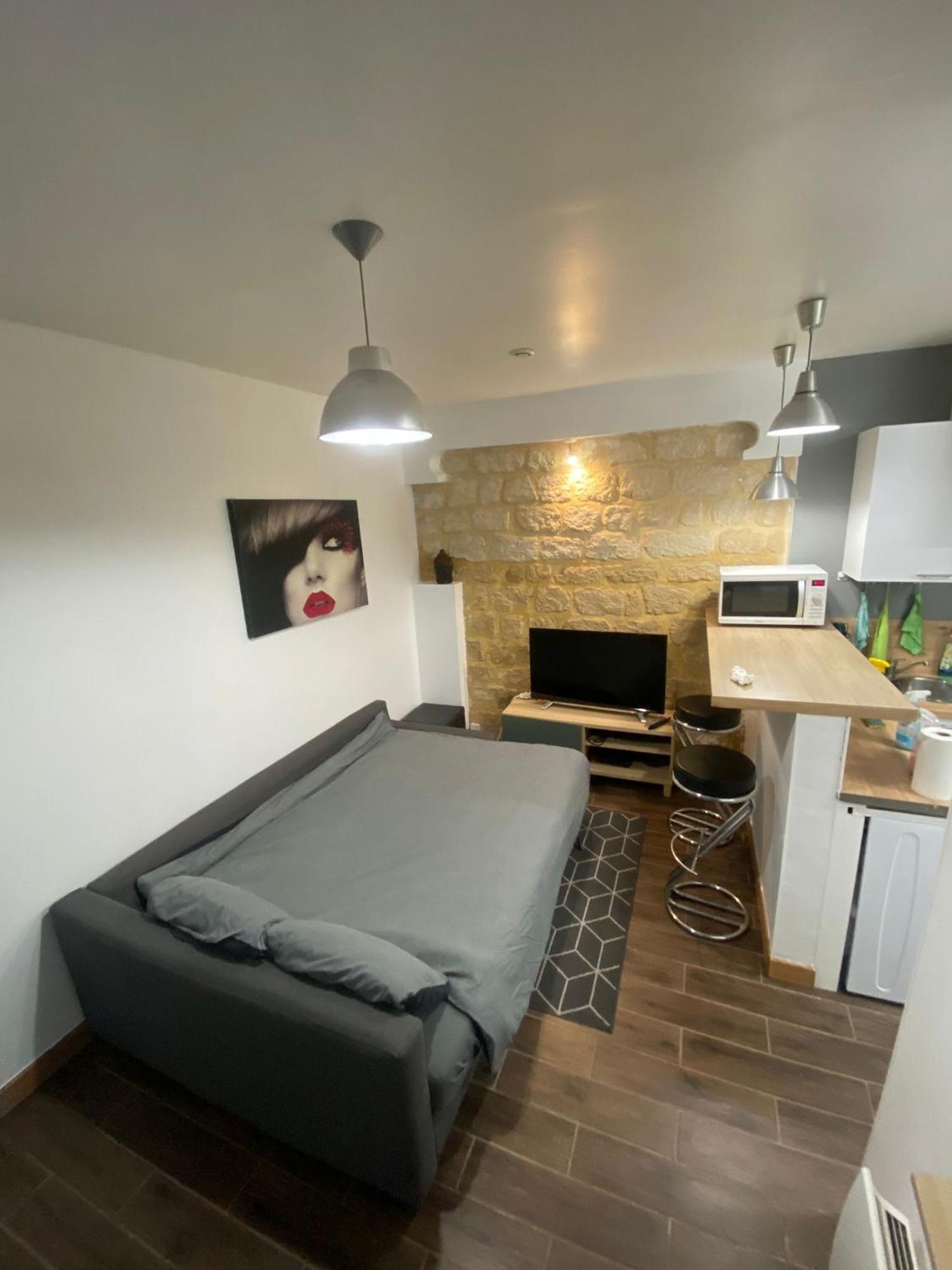 Agreable Appartement In Montmartre Paris Dış mekan fotoğraf